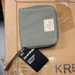 Dakine Green Everyday Wallet